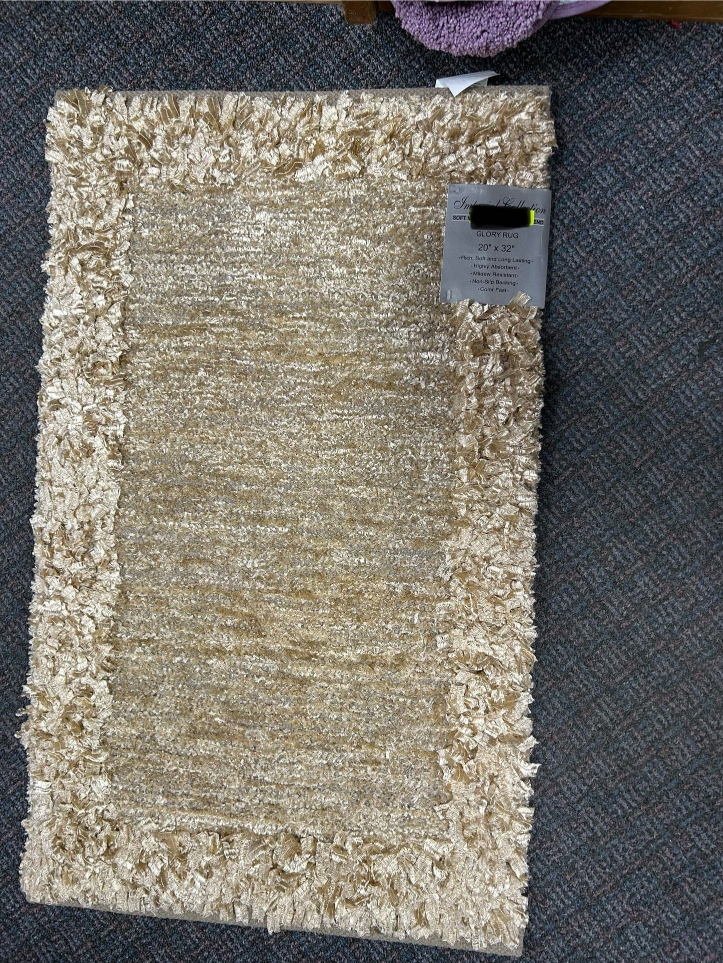 Linen World 20”x32” / Gold Beautiful Shag Rug