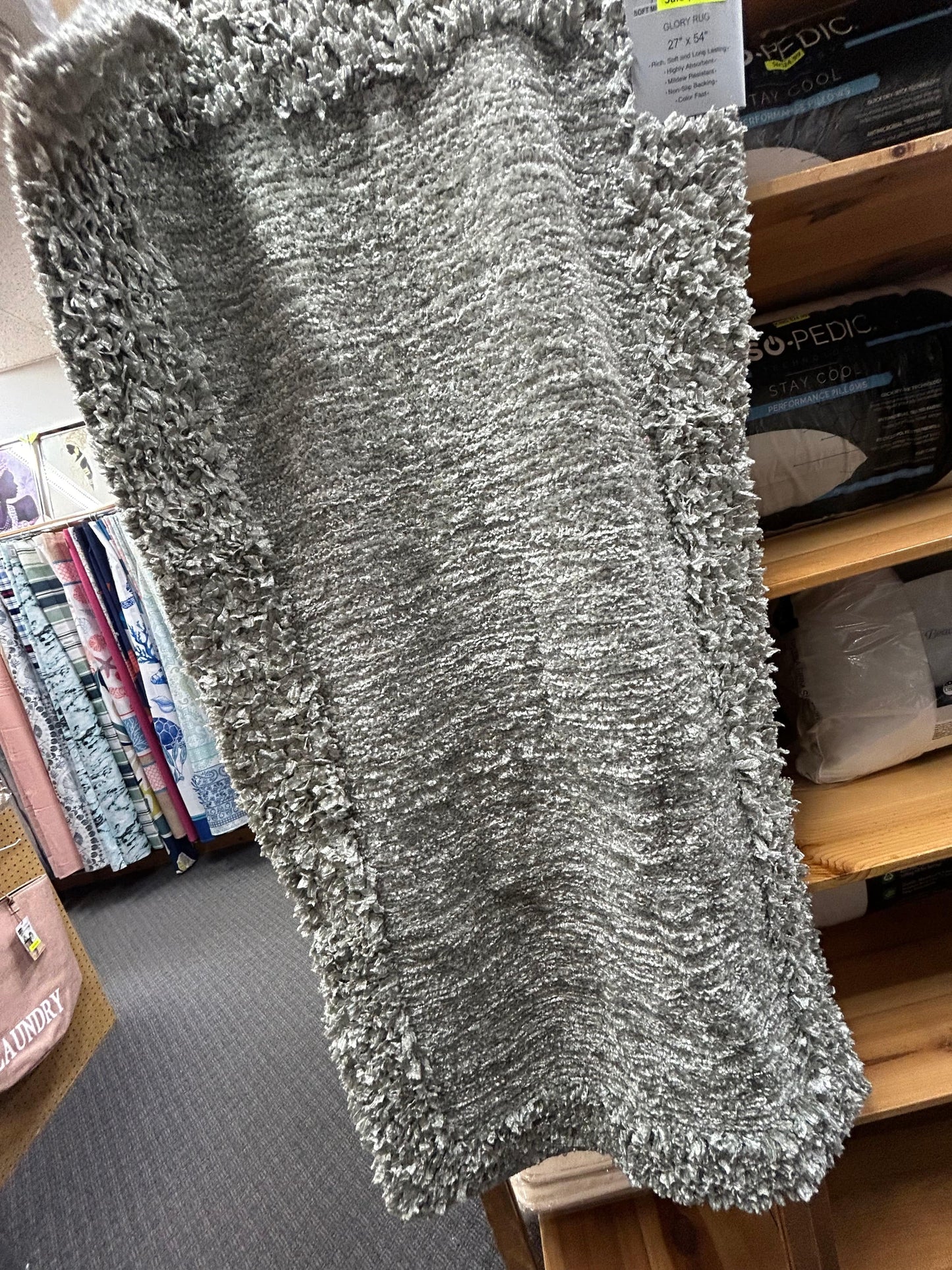 Linen World 20”x32” / Silver Beautiful Shag Rug