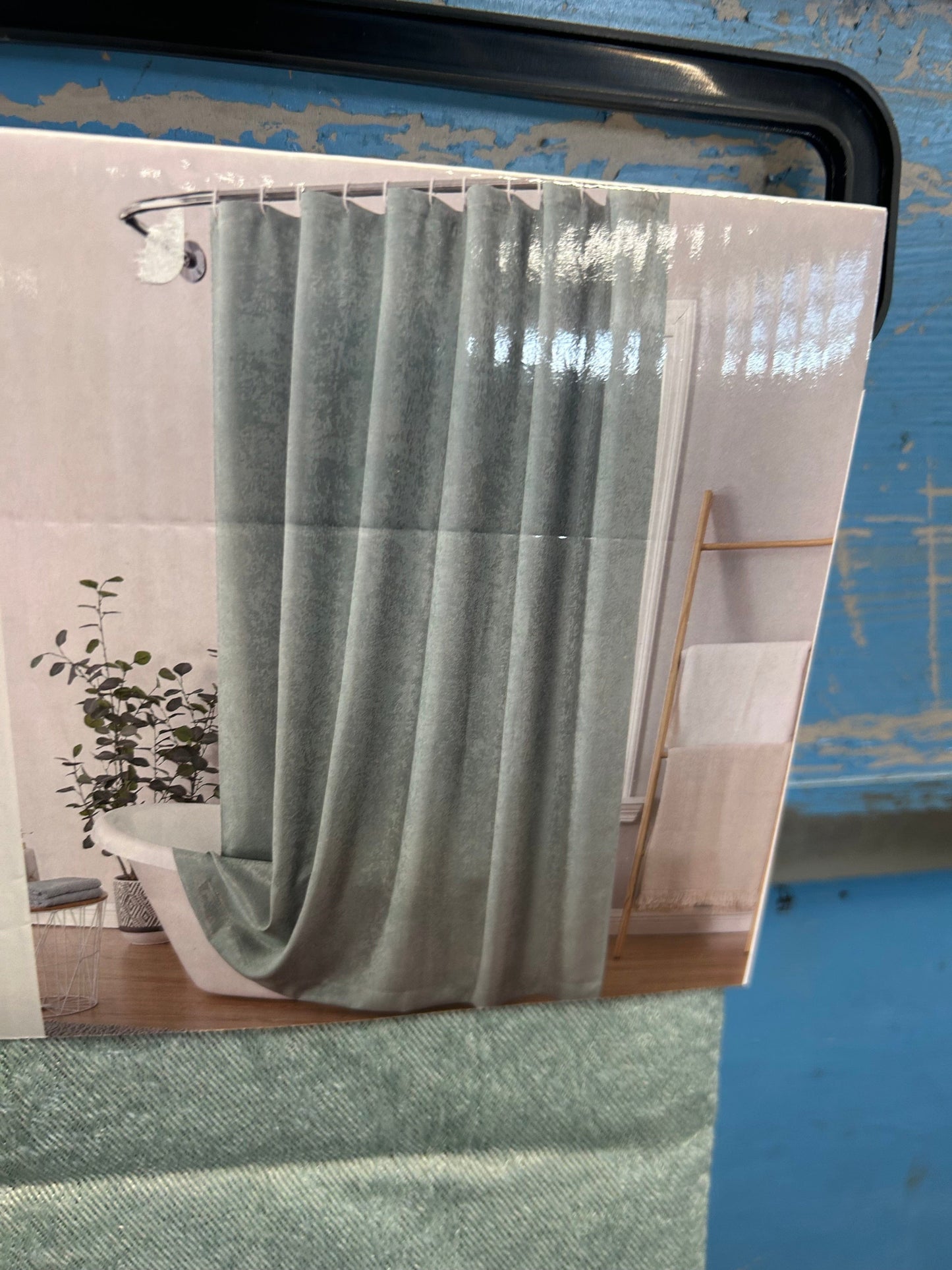 Linen World Aqua ‘Peninsula’ Heavy Duty Water Resistant Shower Curtain