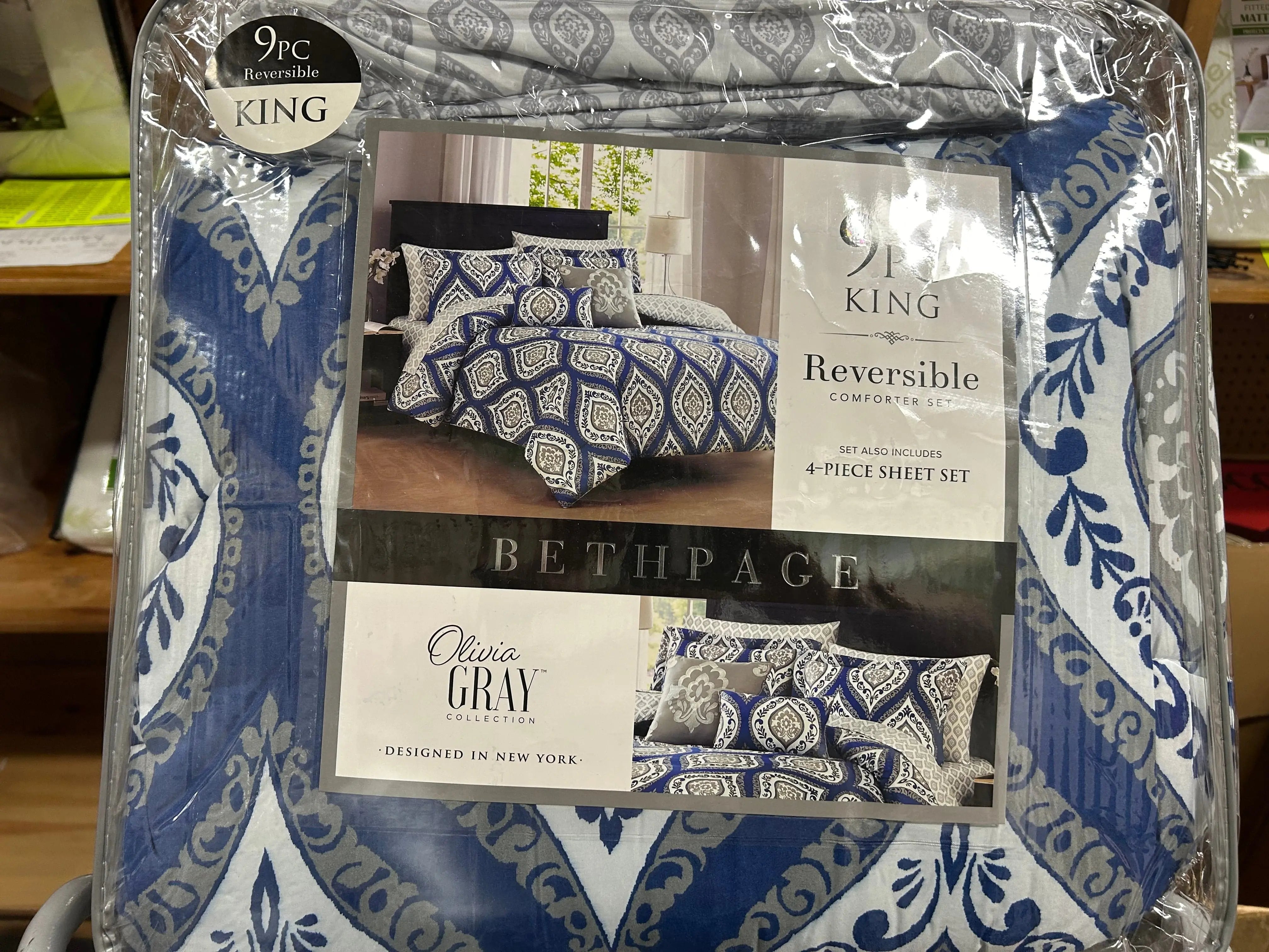 Linen World King / Bethpage BEAUTIFUL 9 PIECE  OVERSIZED COMFORTER SET. SHEETS INCLUDED