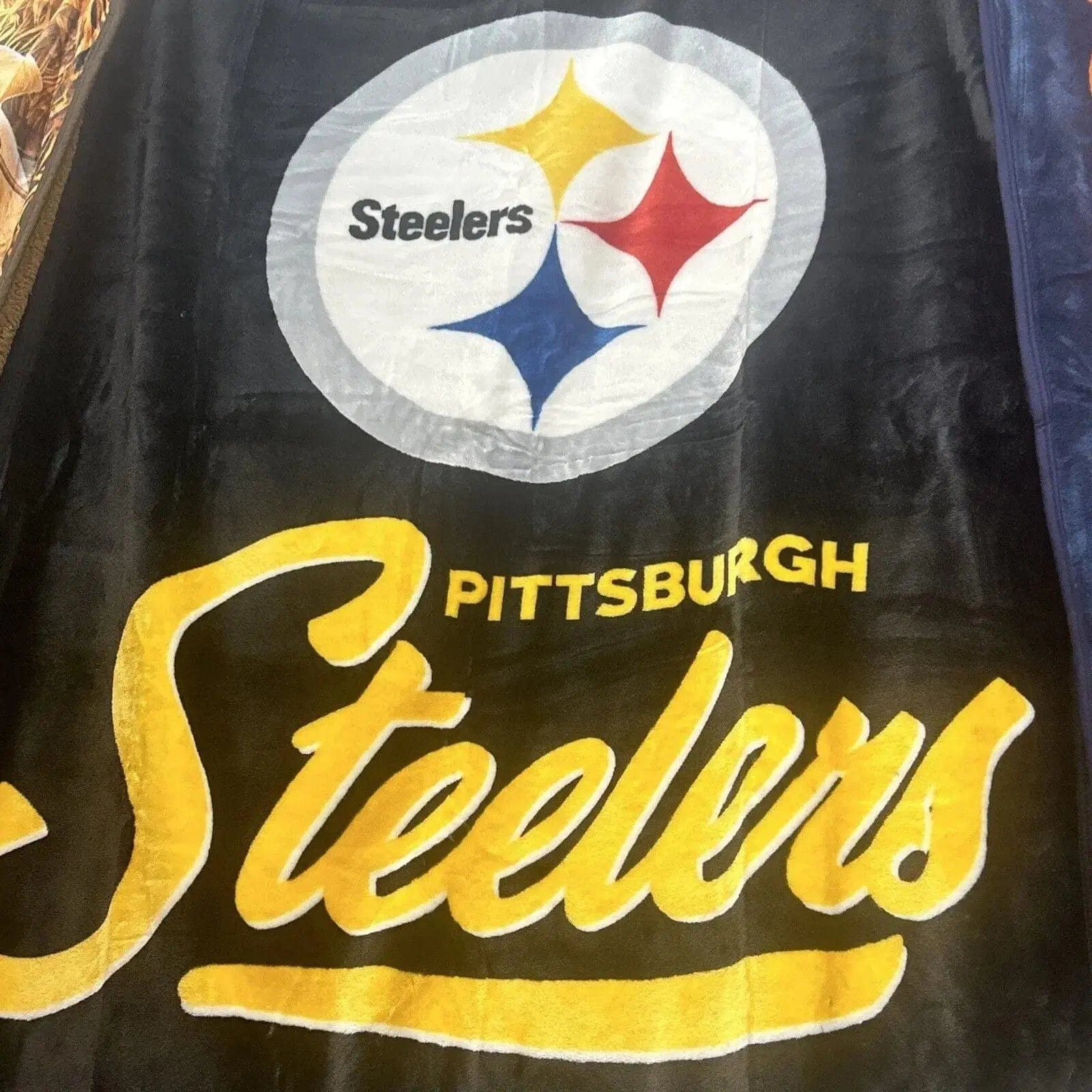 Linen World Pittsburgh Steelers NFL Plush Throw Blanket