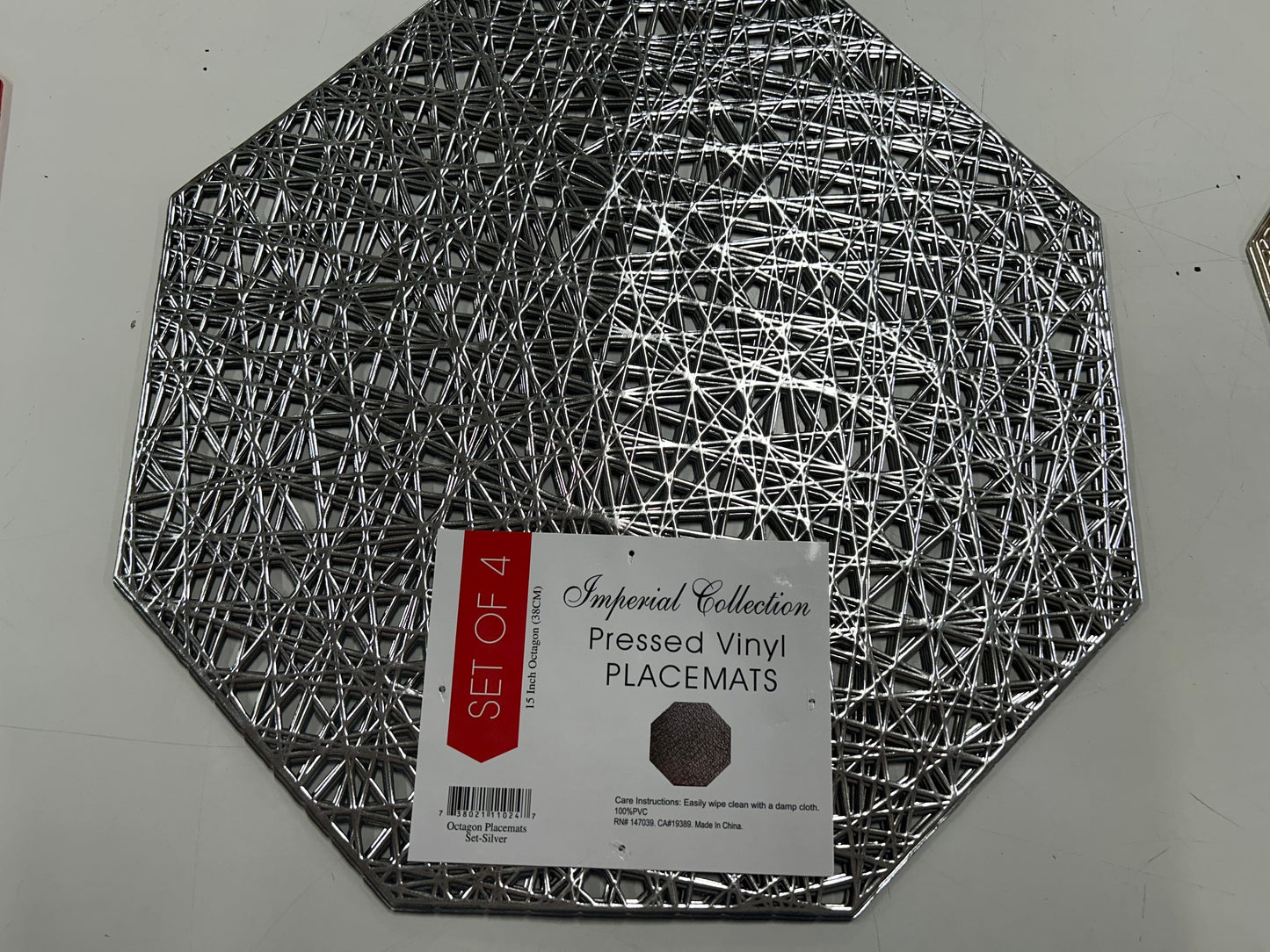 Linen World Silver 4 Pack Pressed Vinyl Placemats